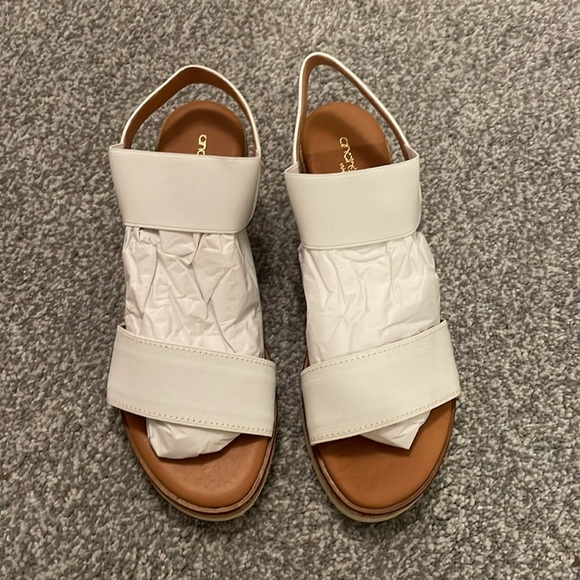 Andre Assous Neveah Wedge size 39 - Picture 9 of 11